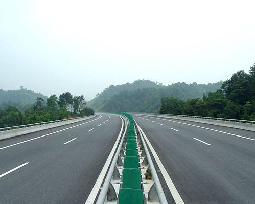 黑龙江高速公路波形护栏